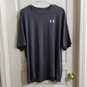 Like new under armour t-shirt